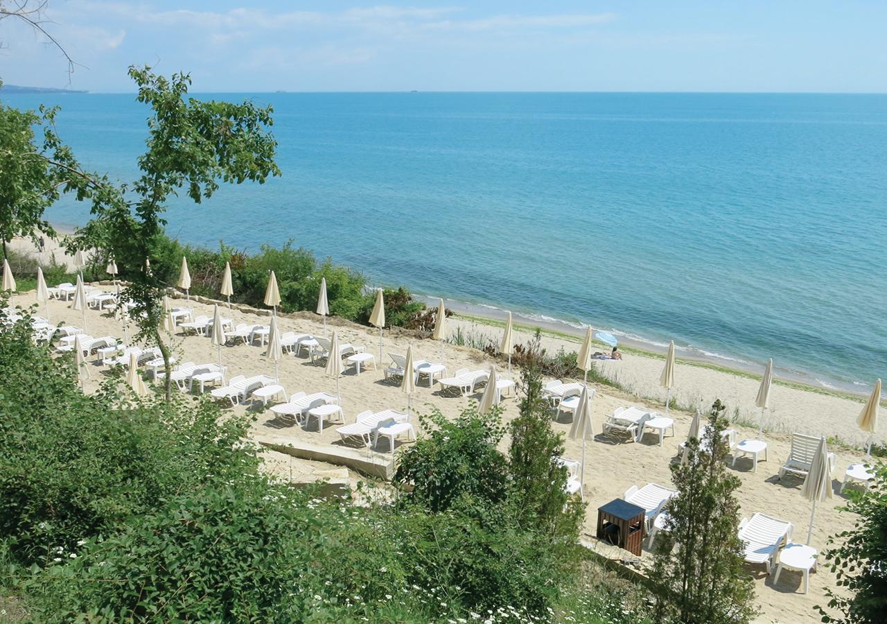Family Hotel Albizia Beach 바르나 외부 사진