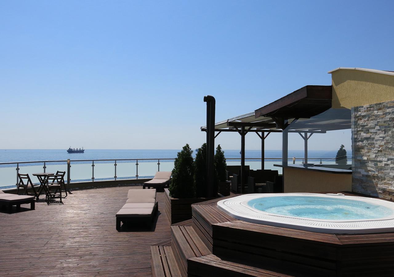 Family Hotel Albizia Beach 바르나 외부 사진