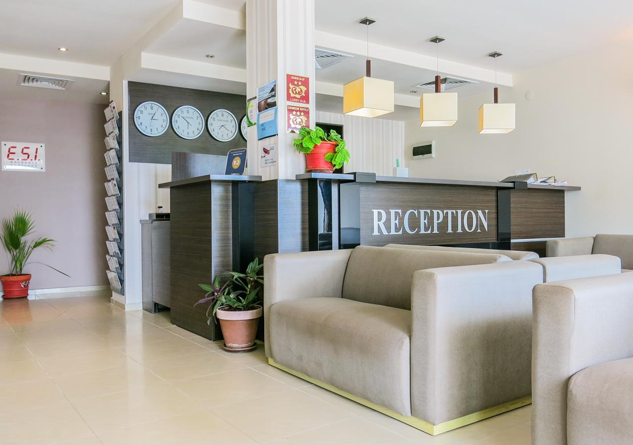 Family Hotel Albizia Beach 바르나 외부 사진