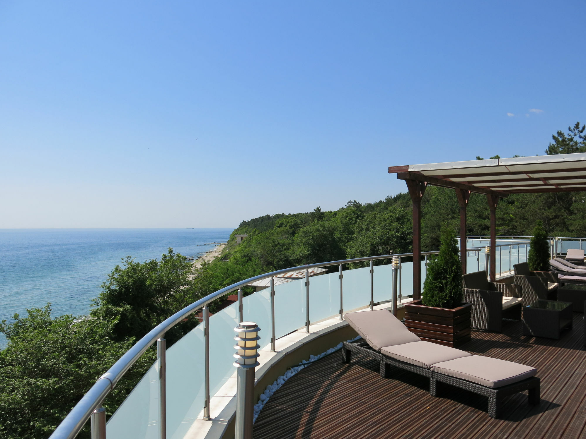 Family Hotel Albizia Beach 바르나 외부 사진